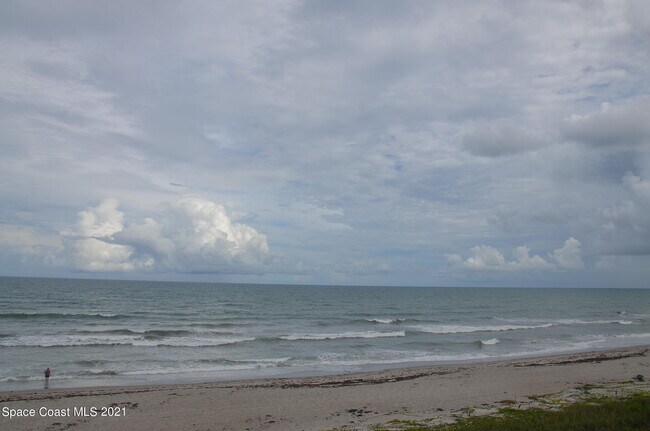 Building Photo - 2065 Jimmy Buffett Mem Hwy