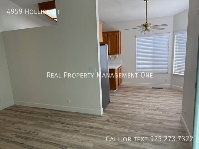 Building Photo - 4959 Hollice Ct