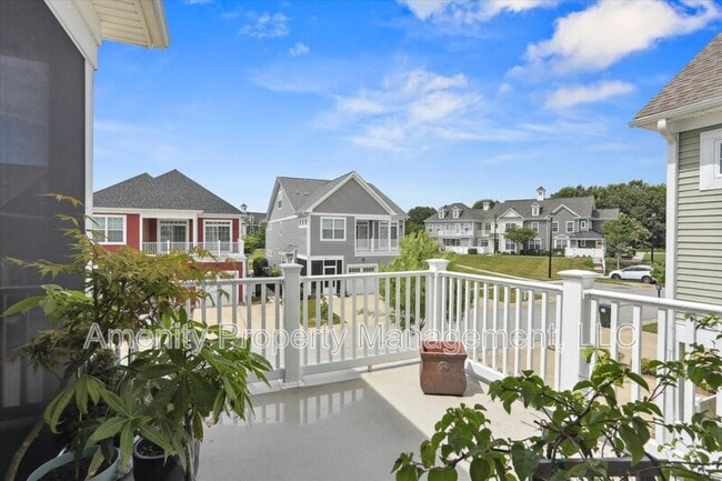 Building Photo - 2102 Promenade Ln