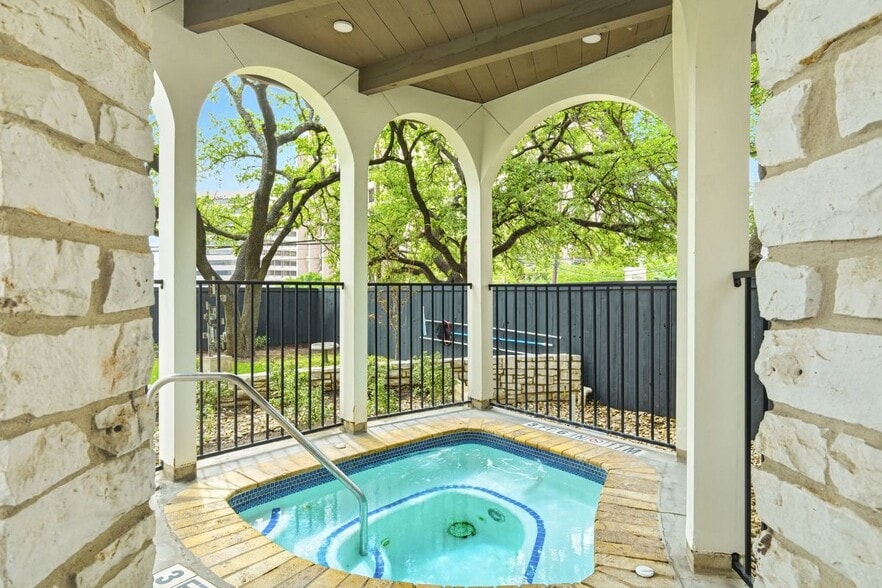 Building Photo - 1801 Lavaca St