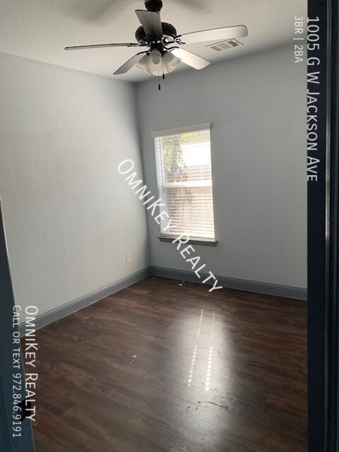 Building Photo - 1005 G W Jackson Ave