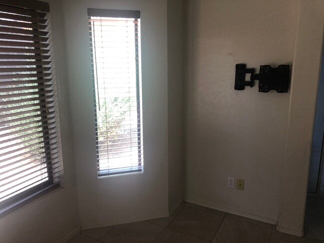 Building Photo - 3872 E Mountain Sky Ave