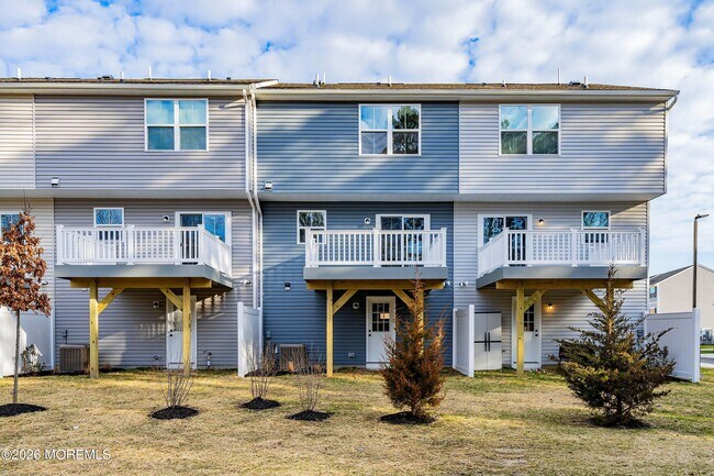 Building Photo - 602 Cyprus Ct