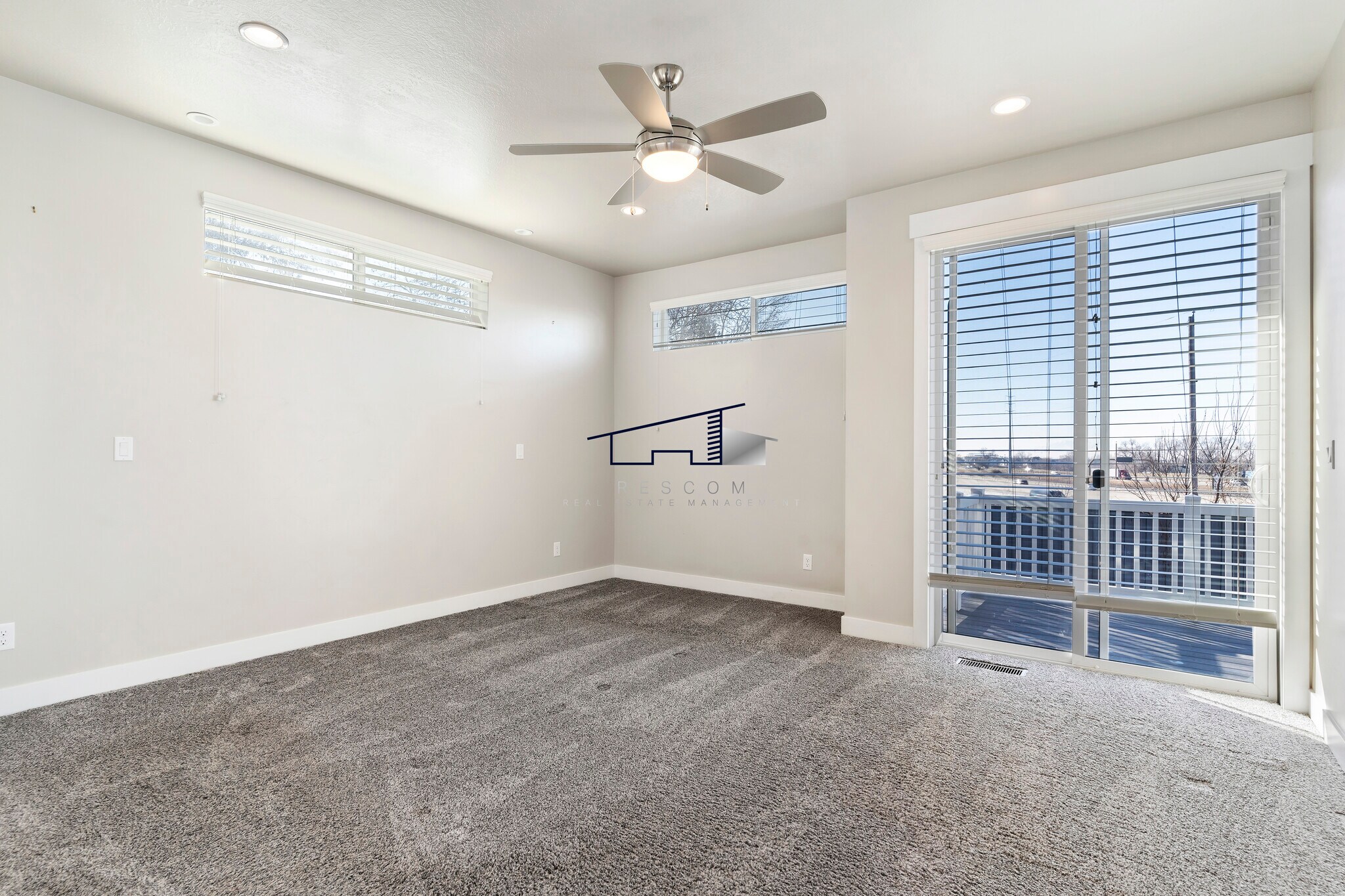 Building Photo - 369 W Clark Cir