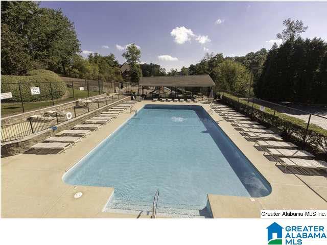 Building Photo - 608 Flag Cir