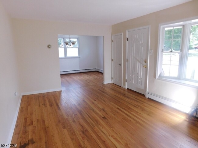 Building Photo - 584 Co Rd 614