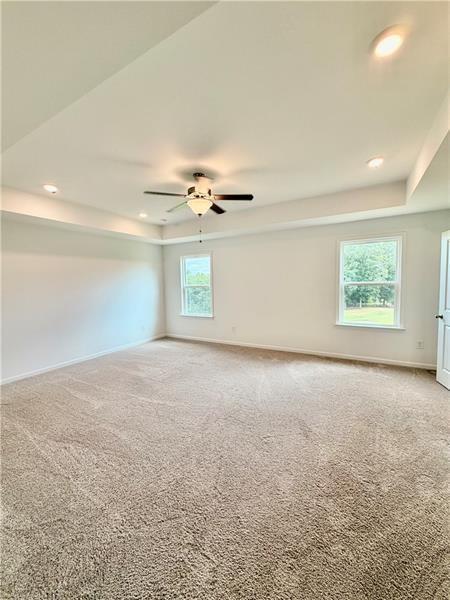 Building Photo - 215 Foxhill Dr