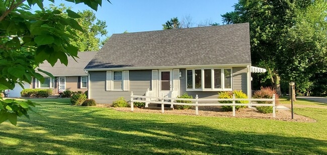 Primary Photo - 2803 Seely Ave SE