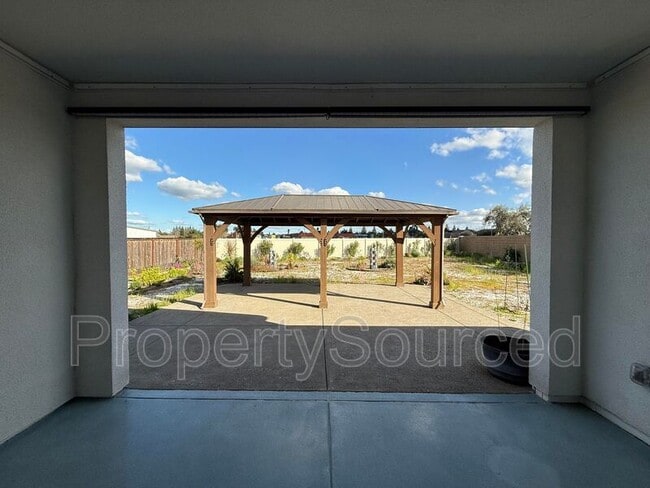 Building Photo - 1136 Crescent Ave