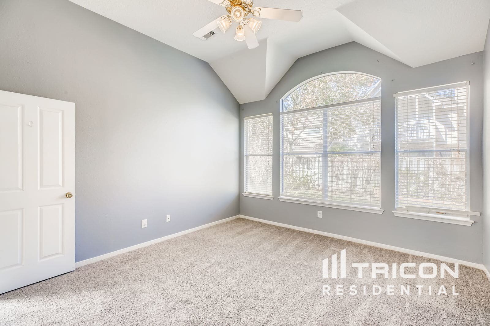 Building Photo - 3402 Marion Cir
