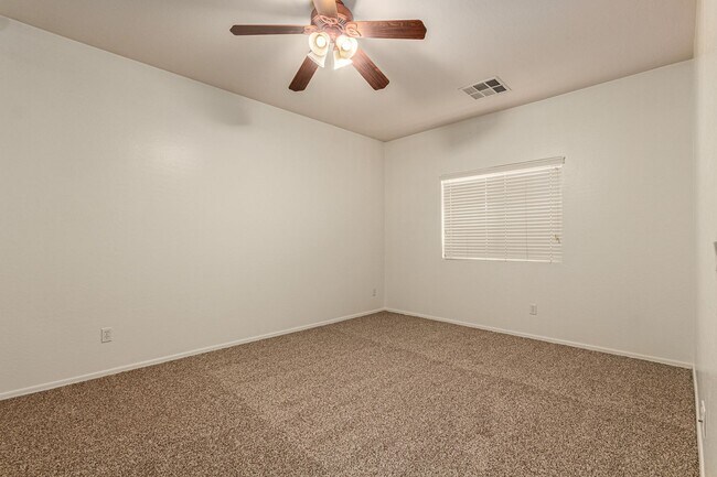 Building Photo - Chandler 4 Bedroom - 2.5 Bathroom with Pri...