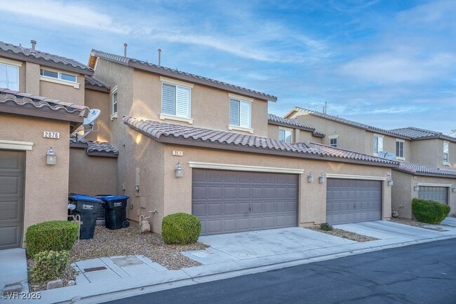 Building Photo - 2074 Waterlily View St