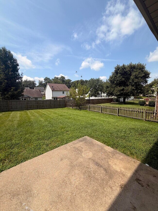 Building Photo - 3820 Muirfield Pl