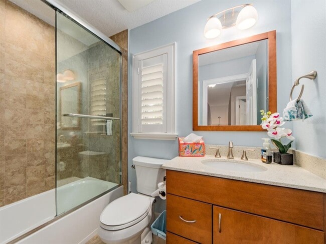 Building Photo - 555 Florida Ave