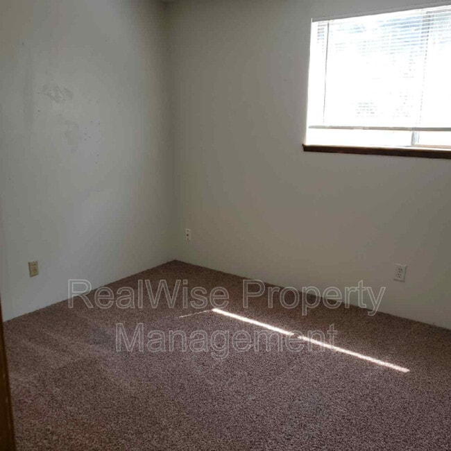 Building Photo - 306 Catalina Dr