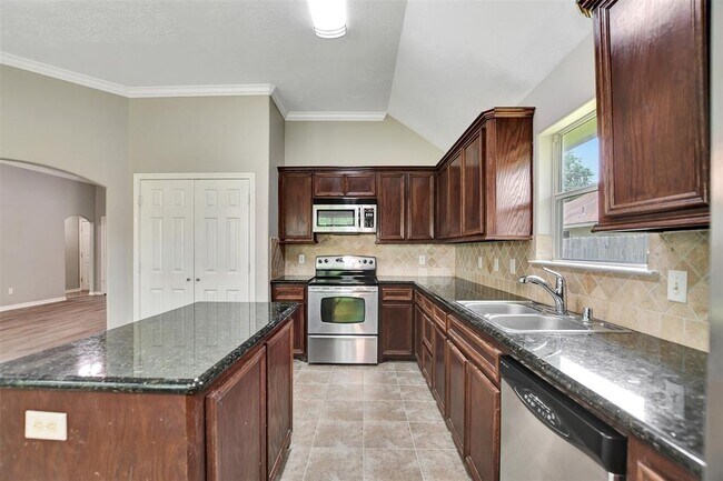 Building Photo - 1411 Briarcliff St
