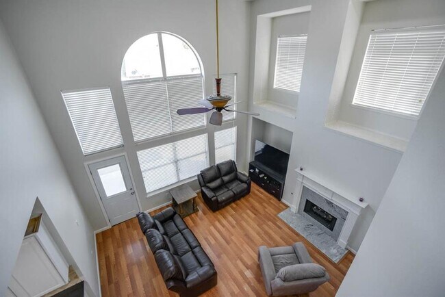 Building Photo - 2617 Black Canyon Dr