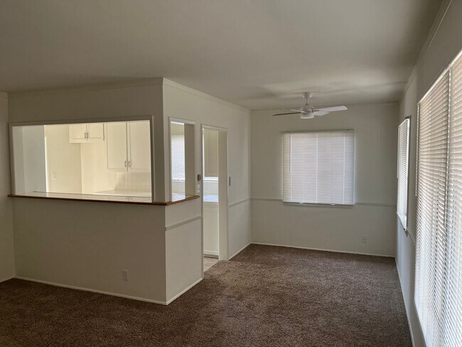 Building Photo - 3 bedroom home in Lakewood now ready to rent!