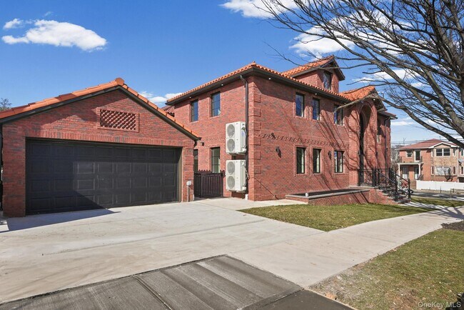 Building Photo - 38-40-40 215th St