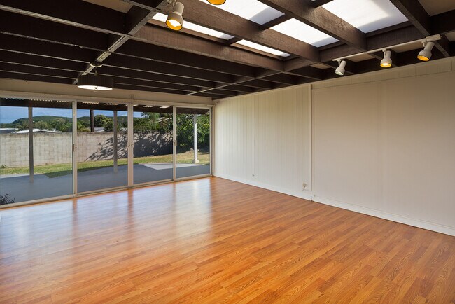 Building Photo - Olomana in Kailua 3/2
