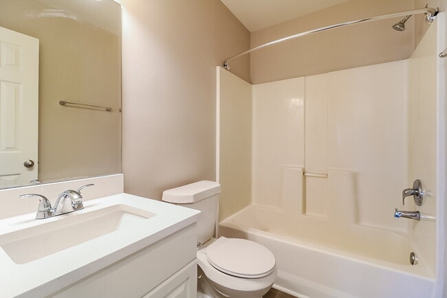 Building Photo - 303 Southampton Dr