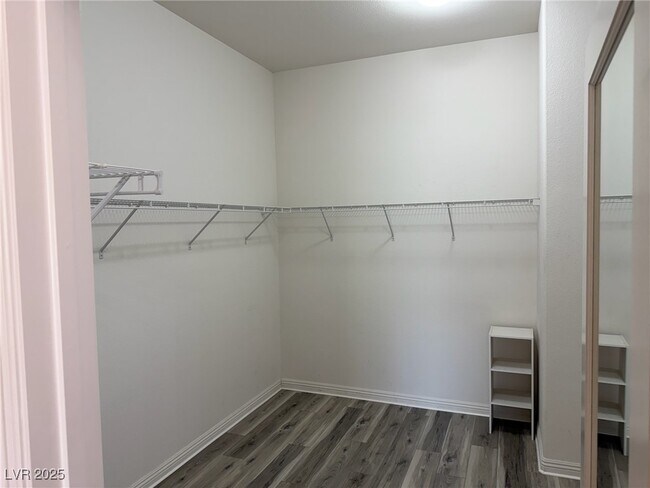 Building Photo - 7163 Adobe Falls Ct