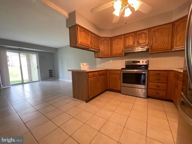 Building Photo - 204 Providence Forge Rd