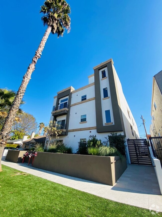 Building Photo - Vista Del Monte Apartments