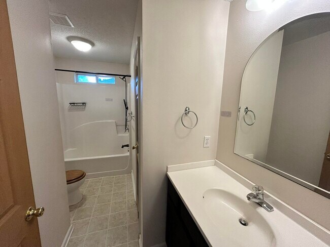 Building Photo - 2175 Hagood Loop