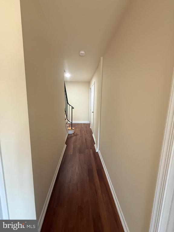 Building Photo - 1403 Admiral Dr