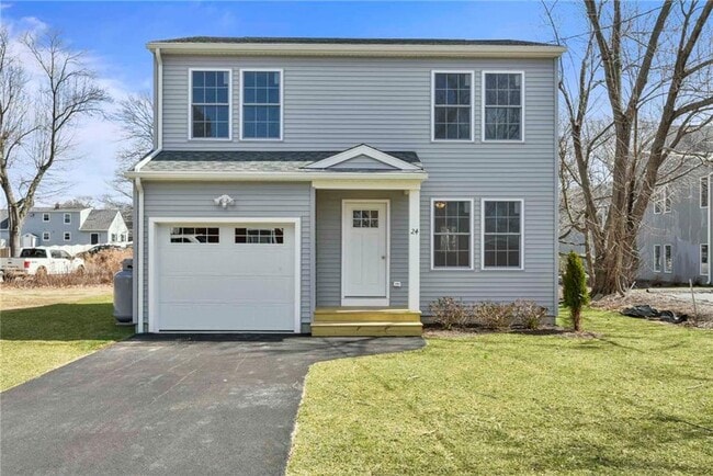 Building Photo - 24 Blackburn St