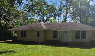 Building Photo - Pecan Units