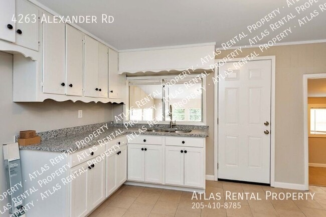 Building Photo - 4263 Alexander Rd