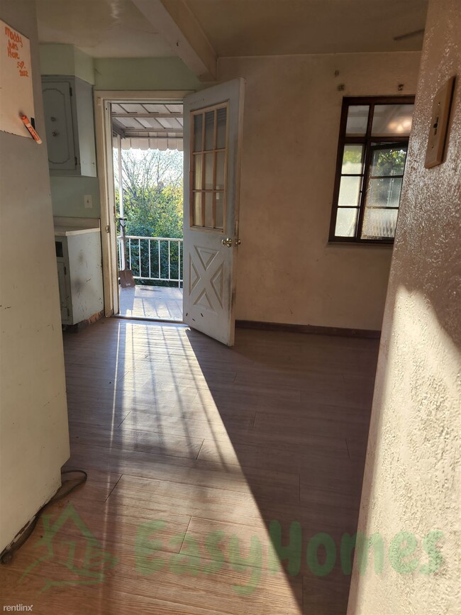Building Photo - 3 br, 2 bath House - 1414 Scott Street
