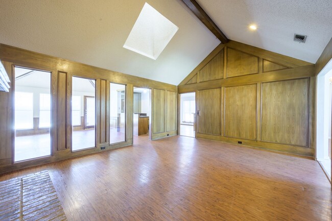 Building Photo - 3 Bedroom • Single Family • Coppell ISD
