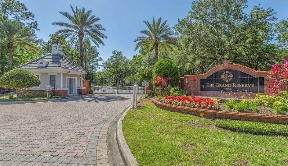 Building Photo - 13810 Sutton Park Dr N