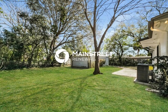 Building Photo - 5311 Ridgeway Dr