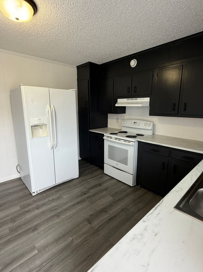 Building Photo - 141 Quita Cir