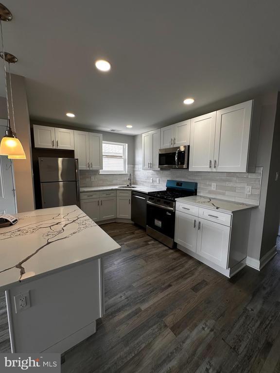 Primary Photo - 1441 Vista St