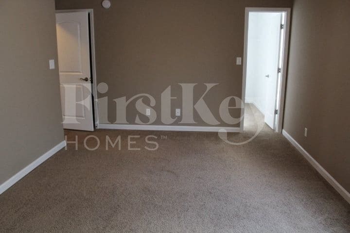 Building Photo - 107 Azalea Dr