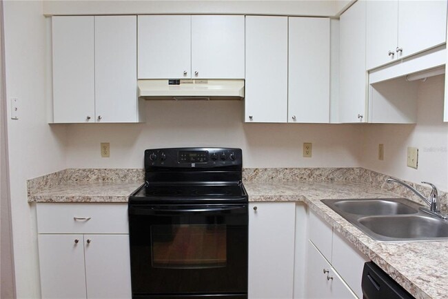 Building Photo - 252 Granite Dr