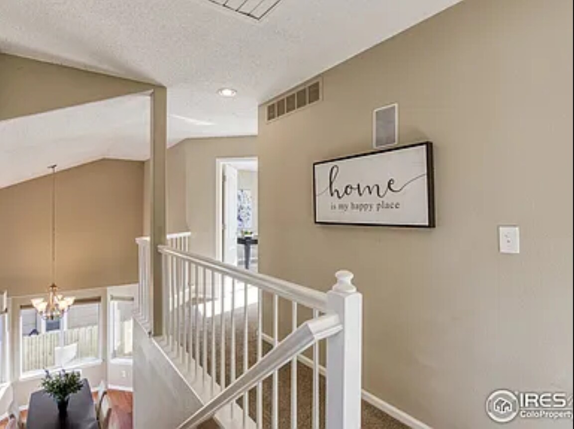 Building Photo - 1364 E Weldona Way