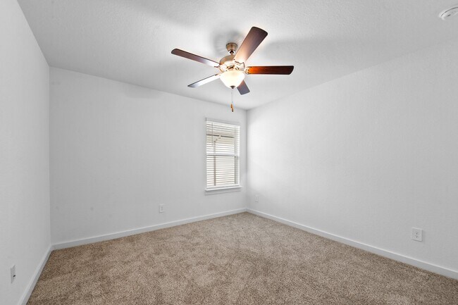 Building Photo - 1115 Sommerville Dr