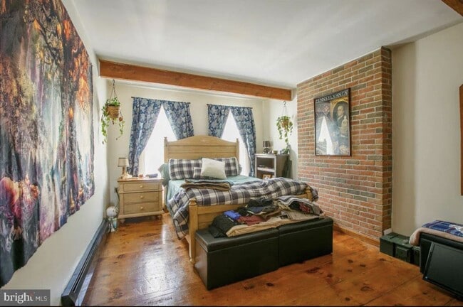 Building Photo - Nice 2 Bedroom 2 Bath Townhouse