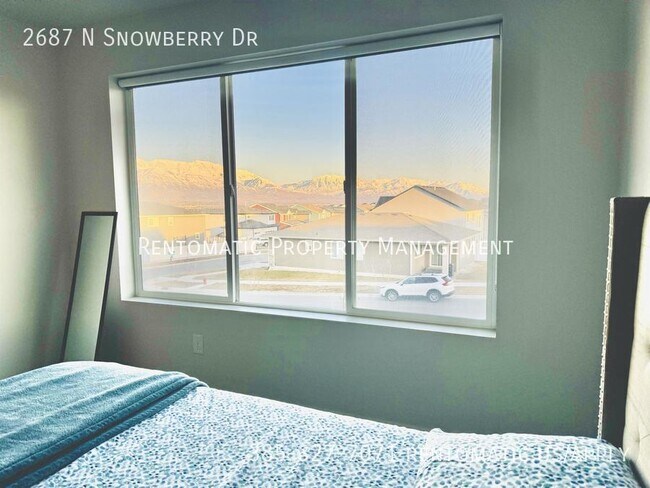 Building Photo - 2687 N Snowberry Dr