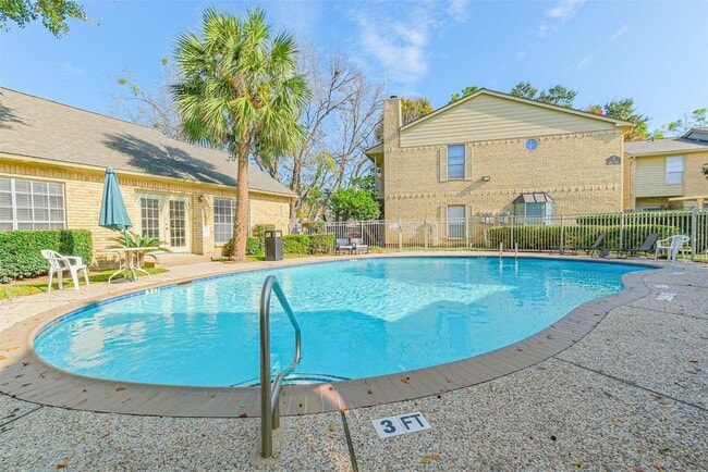 Building Photo - 1515 Sandy Springs Rd