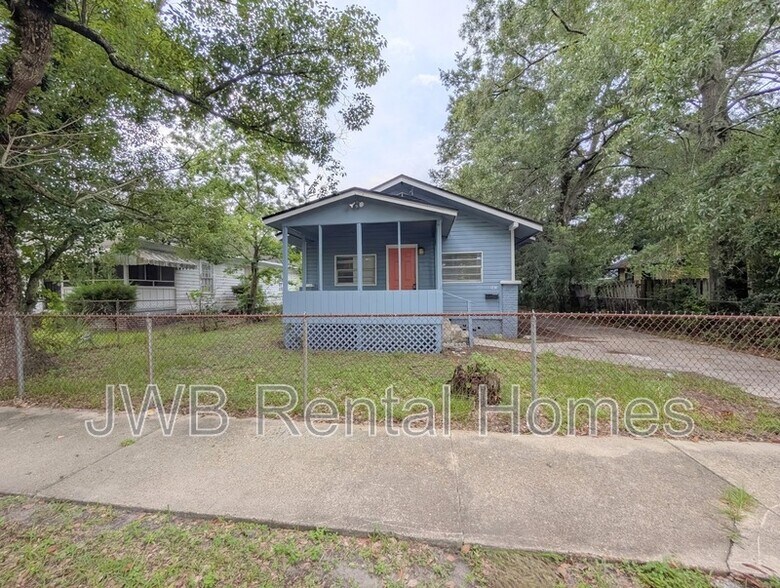 Primary Photo - 1734 Brackland St