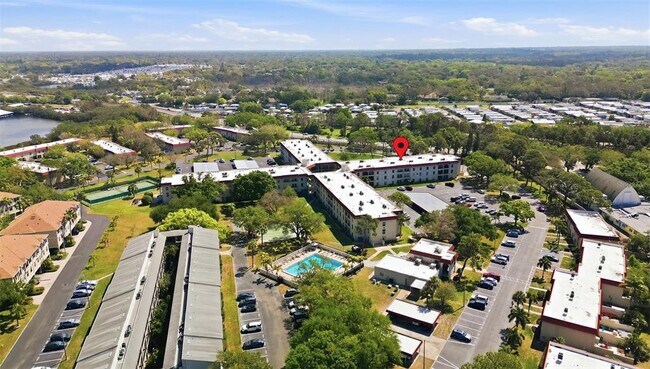 Building Photo - 2700 Bayshore Blvd