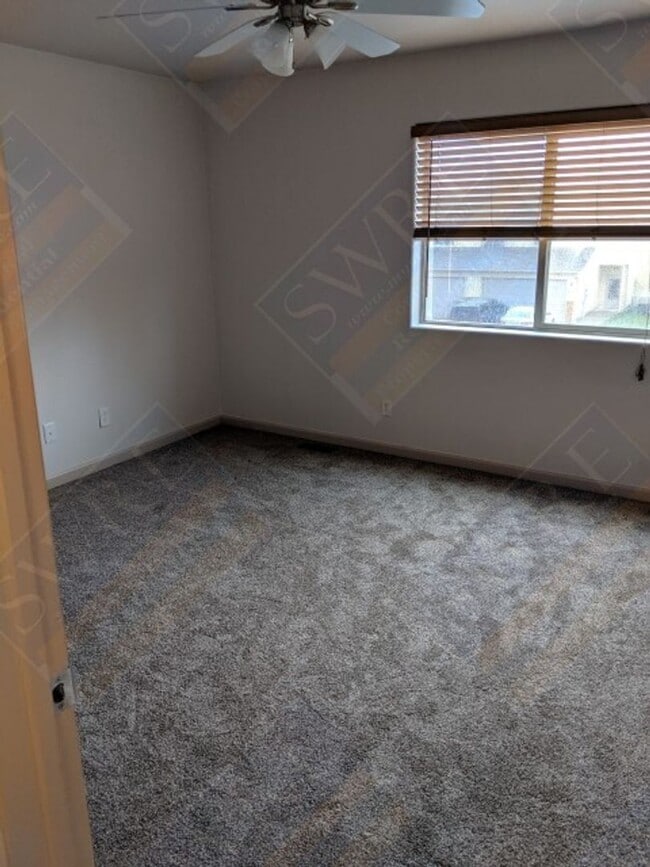Building Photo - 855 Blue Sage Way