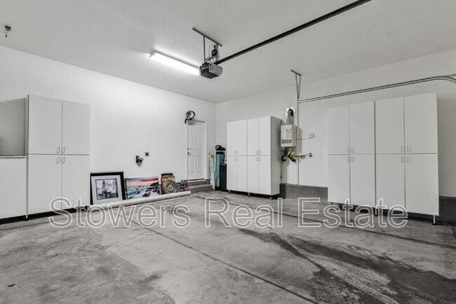 Building Photo - 4685 Malayan St